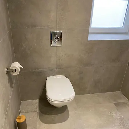 De Charme Dans Un Monument Historique Date De 1544, Au Centre De アパート アグノー