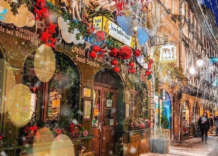 De Charme Dans Un Monument Historique Date De 1544, Au Centre De شقة *